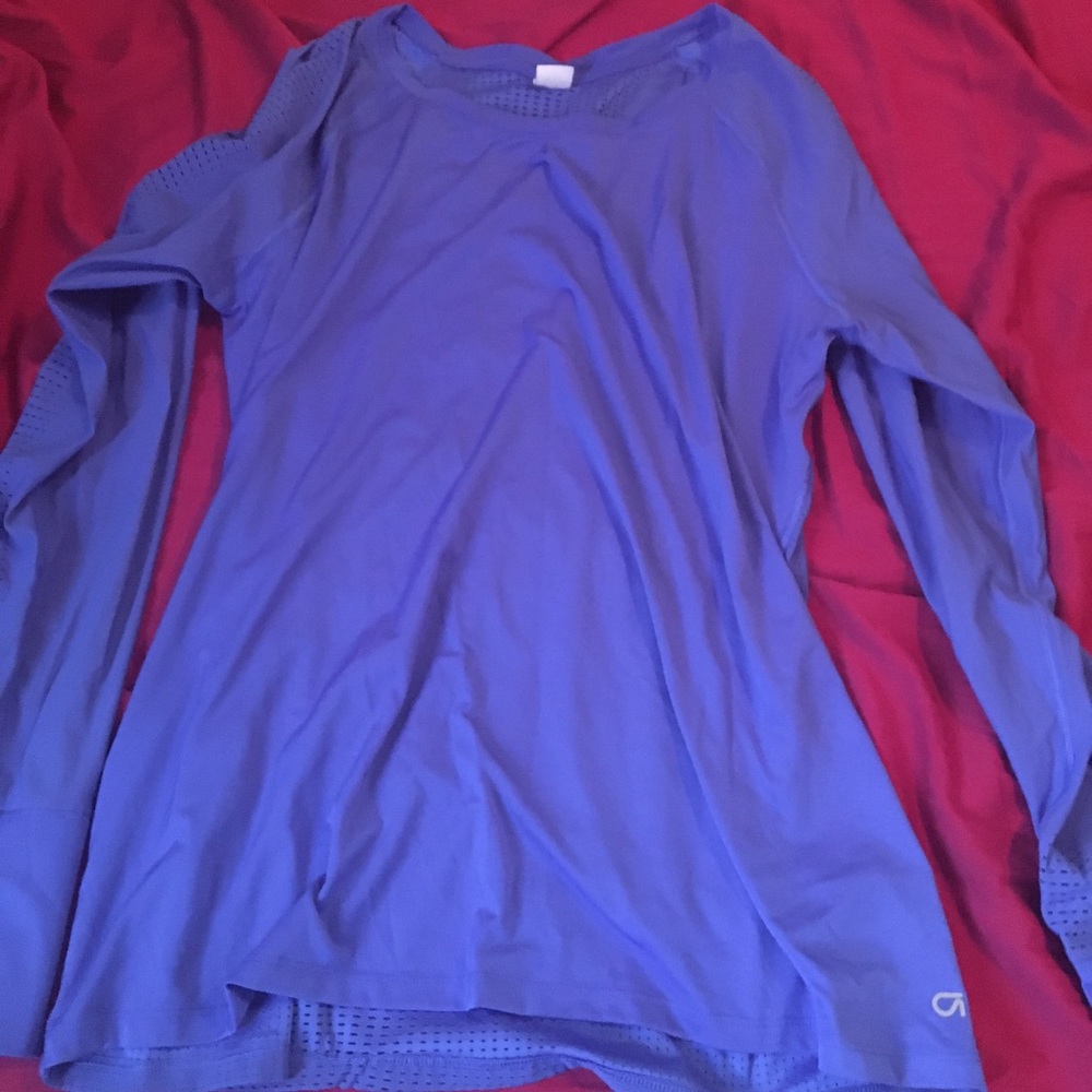 Gap sweater